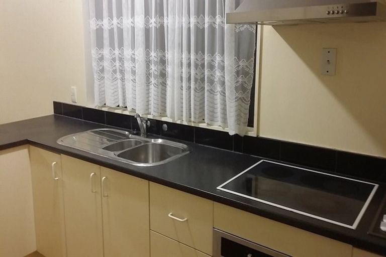 Photo of property in 15 Sabot Place, Massey, Auckland, 0614