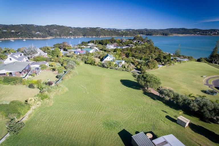 Photo of property in 3 James Clendon Place, Okiato, Russell, 0272