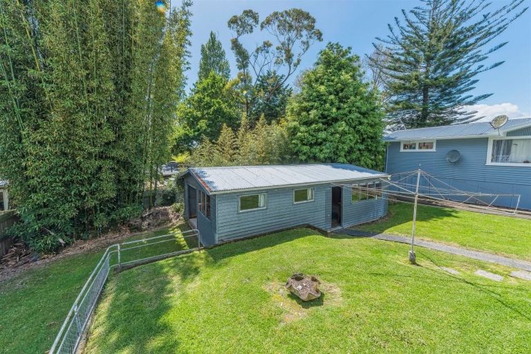 Photo of property in 40 Lowtherhurst Road, Massey, Auckland, 0614