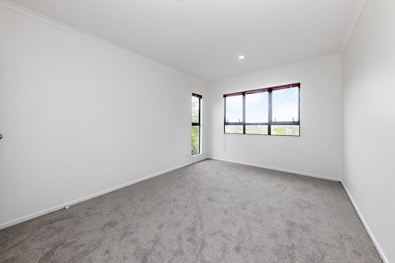 Photo of property in 238 Alfriston Road, Alfriston, Auckland, 2105