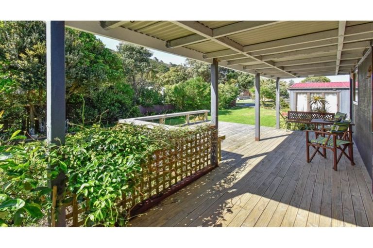 Photo of property in 4 Mission Road, Port Waikato, Tuakau, 2695