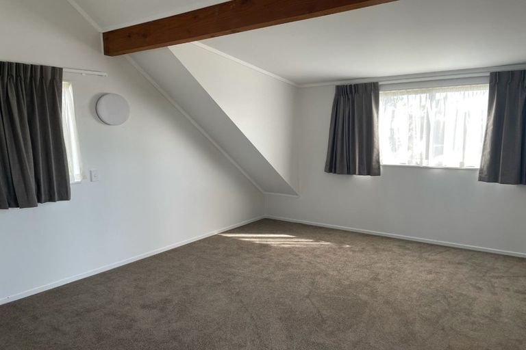 Photo of property in 2/14 Rakaia Rise, Clover Park, Auckland, 2019