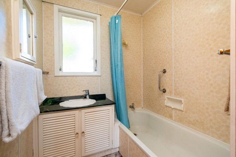 Photo of property in 35 Flaxmere Avenue, Flaxmere, Hastings, 4120