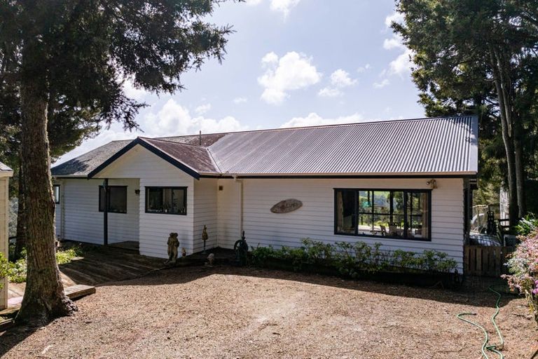 Photo of property in 627 Helmsdale Road, Waipu, 0582