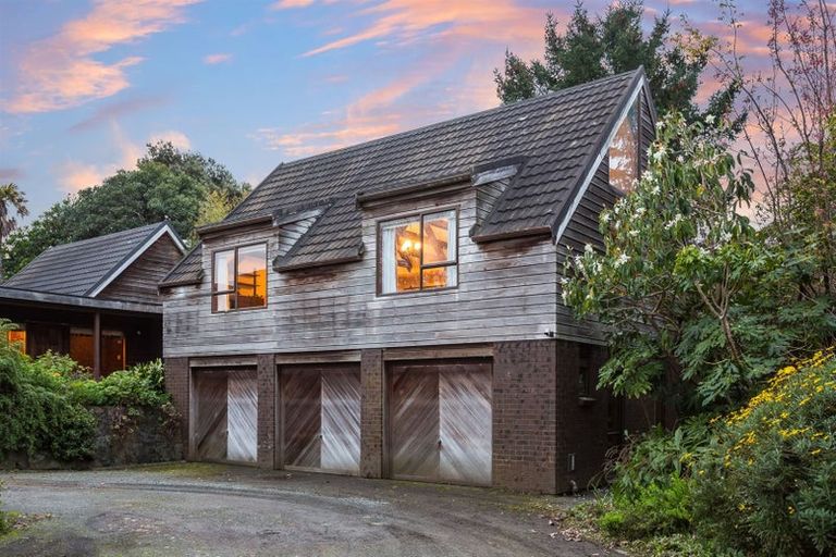 Photo of property in 14 Ngarara Road, Waikanae, 5036