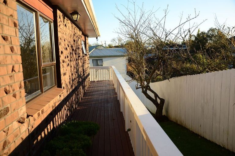 Photo of property in 2 Sheehan Road, Te Atatu South, Auckland, 0610