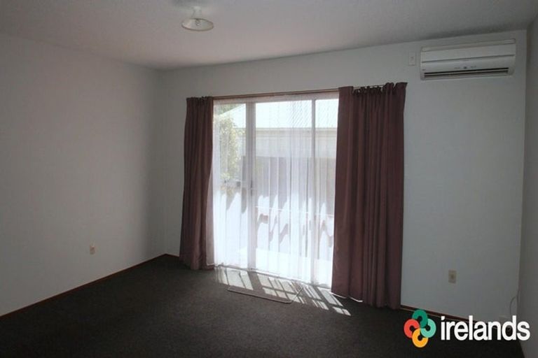 Photo of property in 2/58 Mathesons Road, Phillipstown, Christchurch, 8011