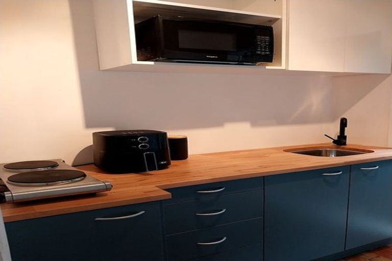 Photo of property in 55 Sylvan Valley Avenue, Titirangi, Auckland, 0604