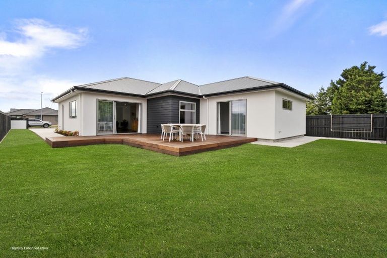 Photo of property in 4 Kiwitea Grove, Feilding, 4702