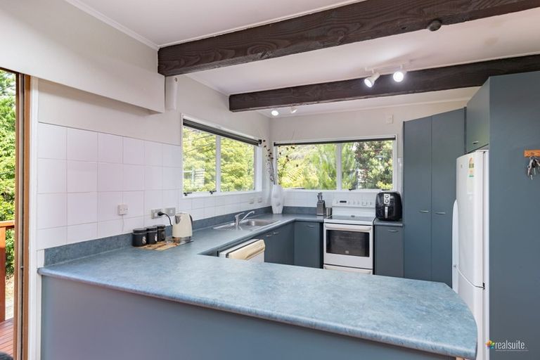 Photo of property in 25 Kopara Grove, Stokes Valley, Lower Hutt, 5019