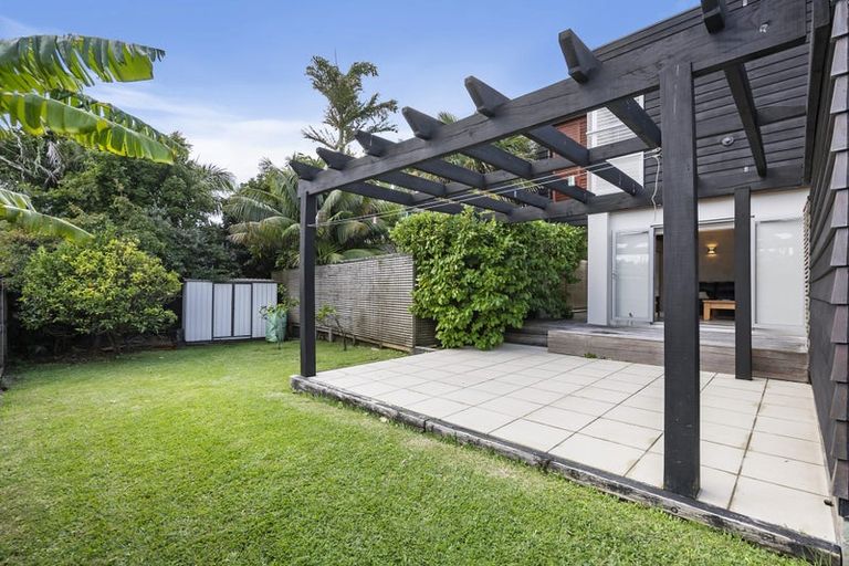 Photo of property in 158 Bleakhouse Road, Mellons Bay, Auckland, 2014