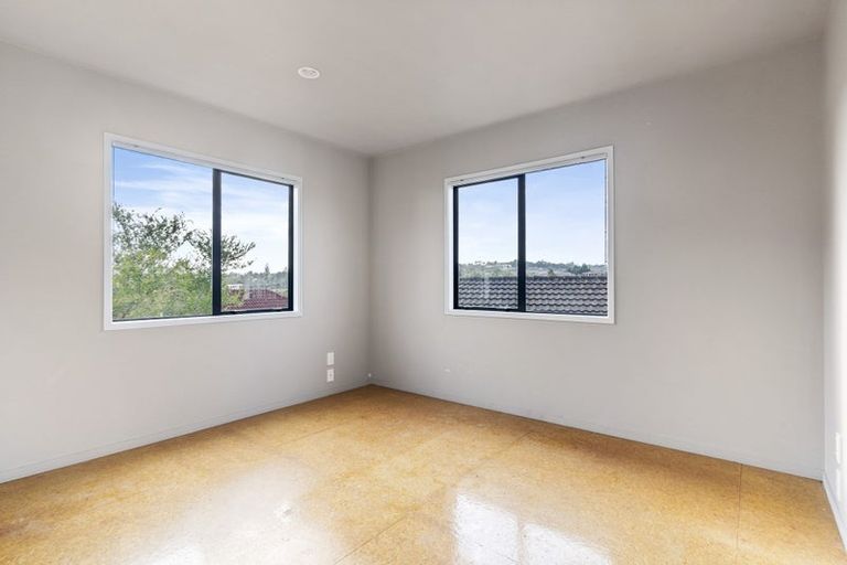 Photo of property in 18 Chislehurst Street, Henderson, Auckland, 0612