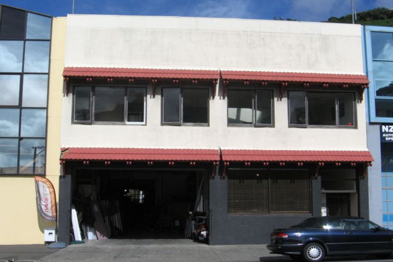 Photo of property in 5 Kaiwharawhara Road, Kaiwharawhara, Wellington, 6035