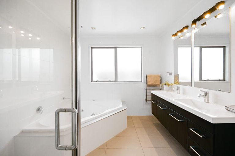 Photo of property in 16 Whistler Close, Rototuna North, Hamilton, 3210