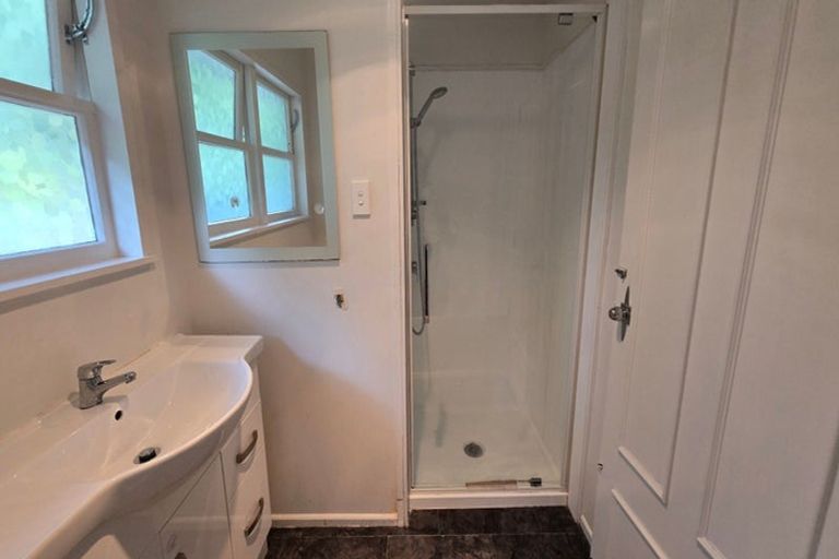 Photo of property in 470e Stokes Valley Road, Stokes Valley, Lower Hutt, 5019