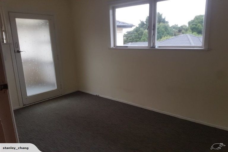 Photo of property in 51 Farquhar Road, Glendene, Auckland, 0602