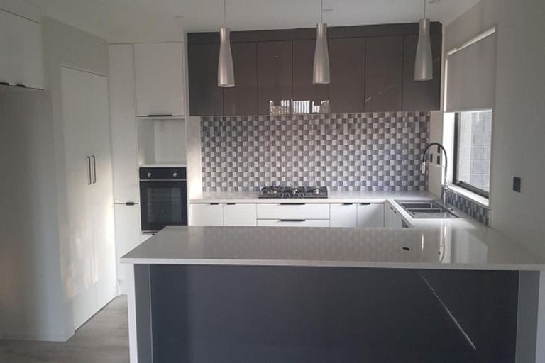 Photo of property in 1 Ambedkar Way, Pukekohe, 2120