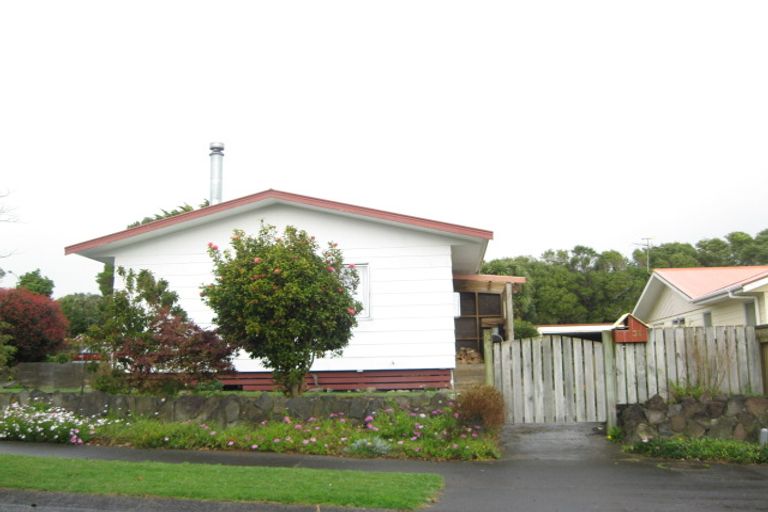 Photo of property in 37 Mace Street, Waitara, 4320