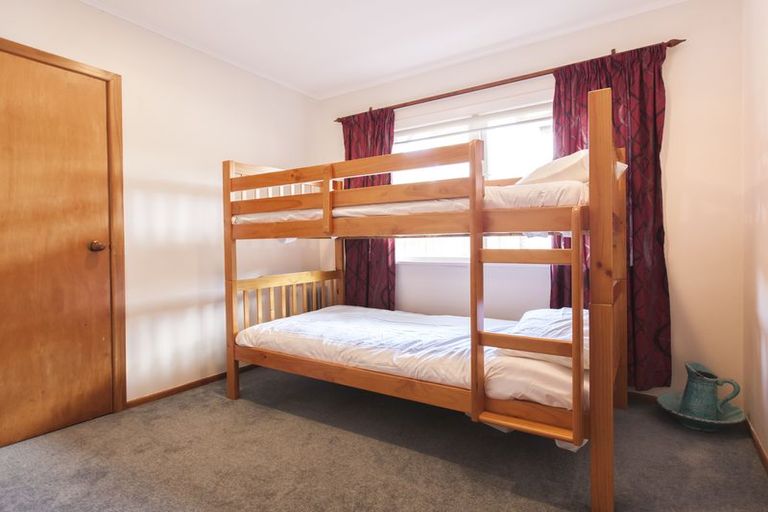 Photo of property in 1/179 Mokoia Road, Birkenhead, Auckland, 0626