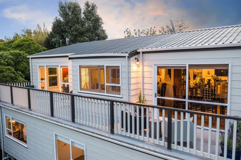 Photo of property in 75 Mercury Way, Whitby, Porirua, 5024