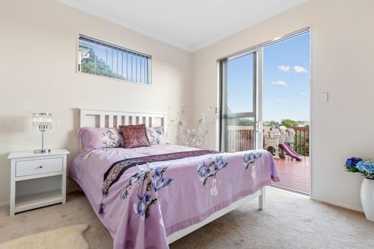 Photo of property in 20 Ravello Rise, Flat Bush, Auckland, 2019