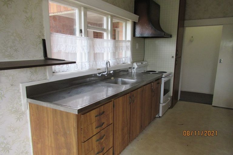 Photo of property in 20 Hastie Avenue, Mangere Bridge, Auckland, 2022