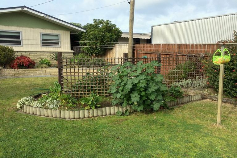 Photo of property in 220 Whirinaki Road, Eskdale, Napier, 4182
