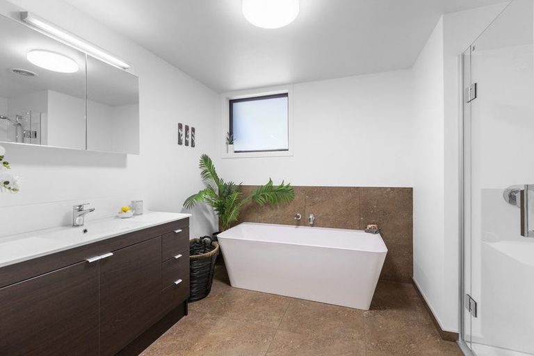 Photo of property in 531 Frankley Road, Hurworth, New Plymouth, 4371