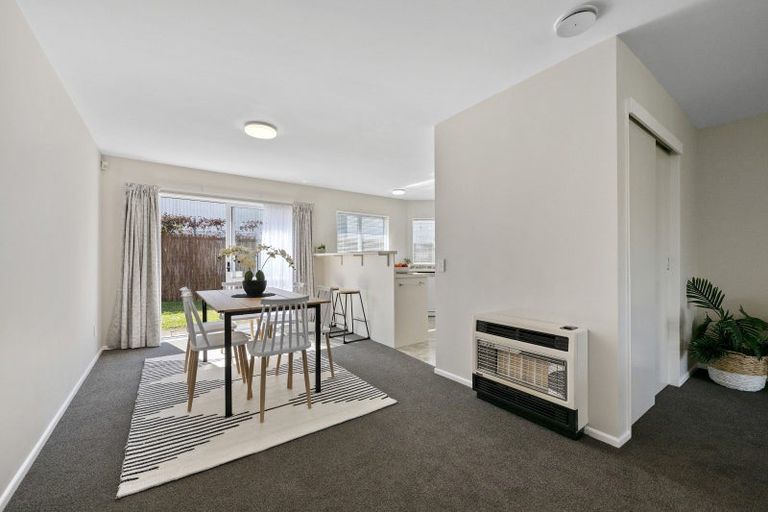 Photo of property in 2/29 Lane Street, Wallaceville, Upper Hutt, 5018