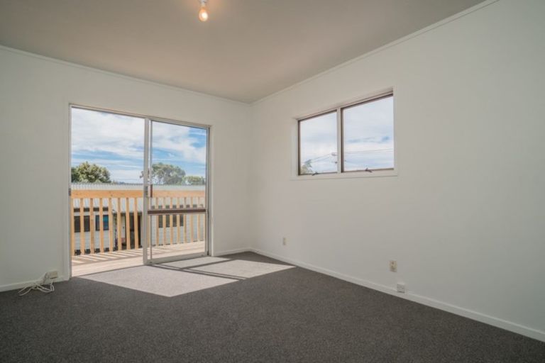 Photo of property in 1/62 Coronation Road, Mangere Bridge, Auckland, 2022