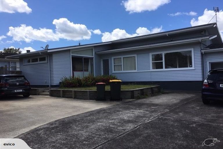 Photo of property in 355 Pakuranga Road, Pakuranga Heights, Auckland, 2010