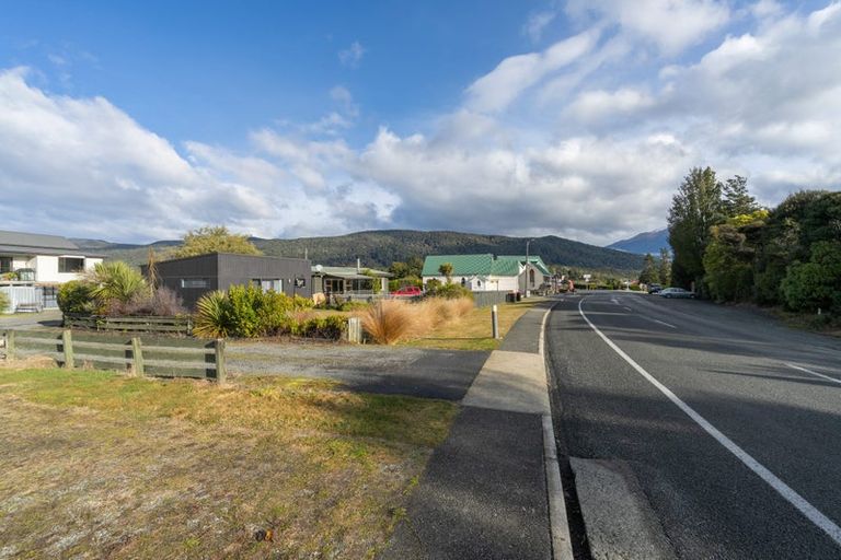 Photo of property in 17b Waiau Street, Manapouri, 9679