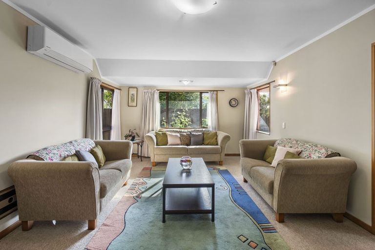 Photo of property in 203b Memorial Avenue, Burnside, Christchurch, 8053
