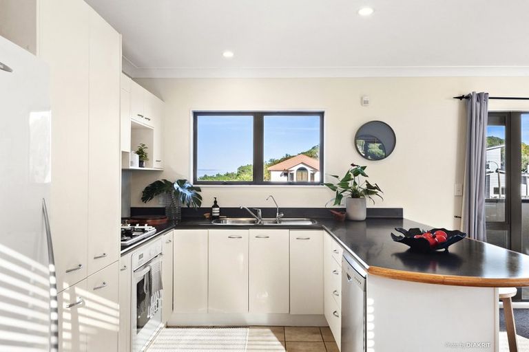 Photo of property in 8a Birkhall Grove, Strathmore Park, Wellington, 6022