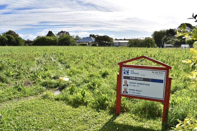 Photo of property in 228-230 Mill Road, Otaki, 5512