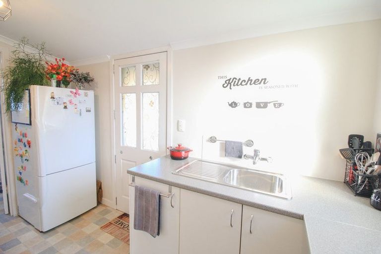 Photo of property in 36 Mcdougall Street, Bluff, 9814