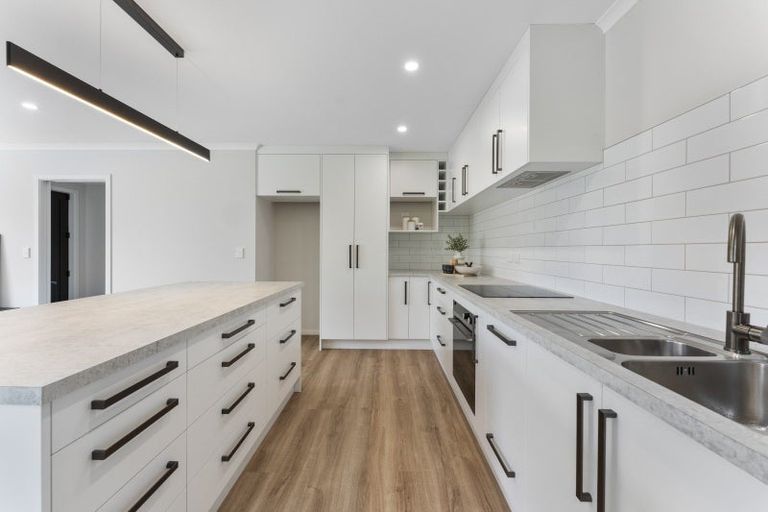 Photo of property in 28 East Street, Terrace End, Palmerston North, 4410