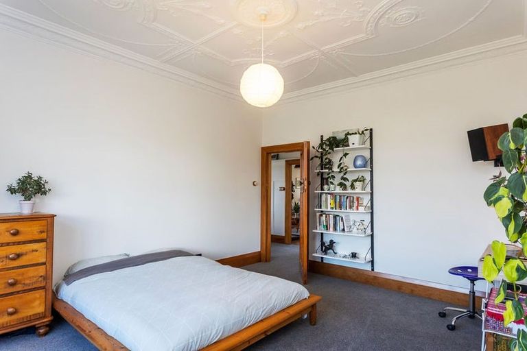 Photo of property in 262 Macandrew Road, Forbury, Dunedin, 9012