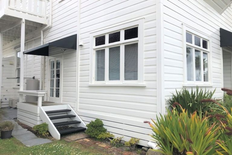 Photo of property in 7 Queens Parade, Devonport, Auckland, 0624