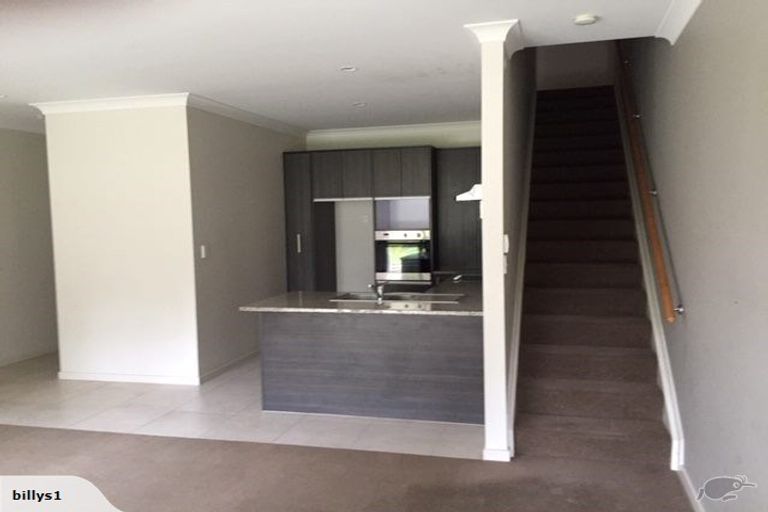 Photo of property in 15/44 Carlos Drive, Flat Bush, Auckland, 2016