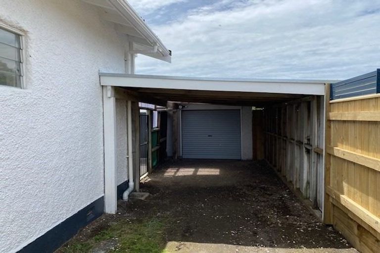 Photo of property in 4 Westbourne Terrace, Castlecliff, Whanganui, 4501