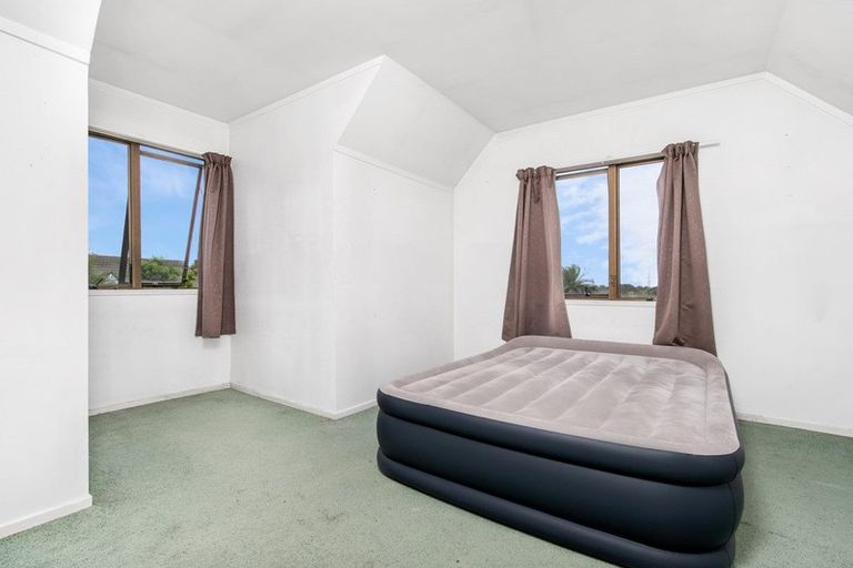 Photo of property in 8 Courant Place, Clover Park, Auckland, 2019