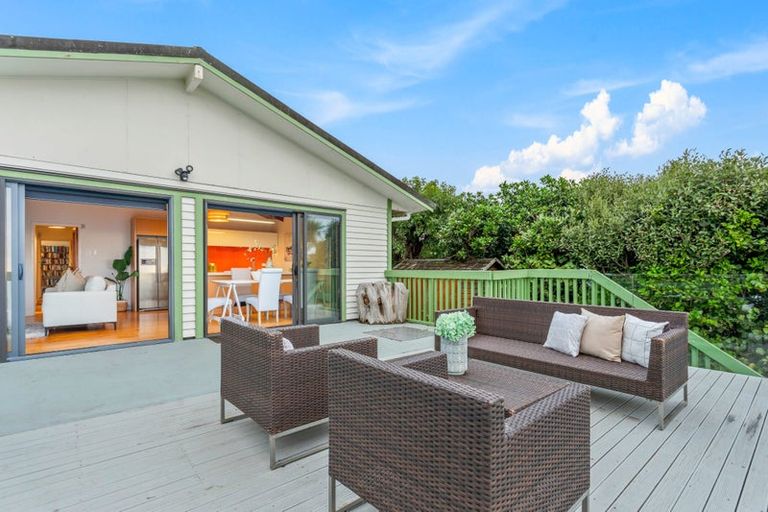 Photo of property in 26 Edwin Mitchelson Road, Muriwai, Waimauku, 0881