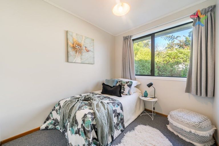 Photo of property in 24 Titiro Moana Road, Korokoro, Lower Hutt, 5012