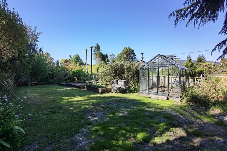 Photo of property in 226 Woodstock-rimu Road, Ruatapu, Hokitika, 7883