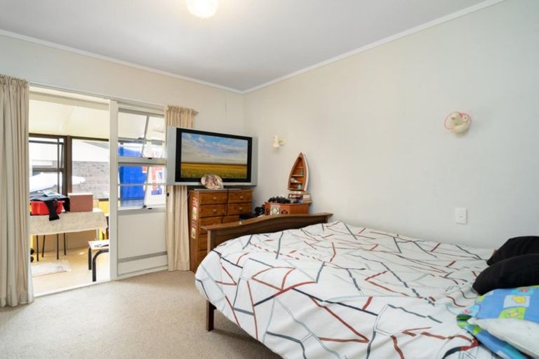 Photo of property in 19 Endeavour Avenue, Welcome Bay, Tauranga, 3112