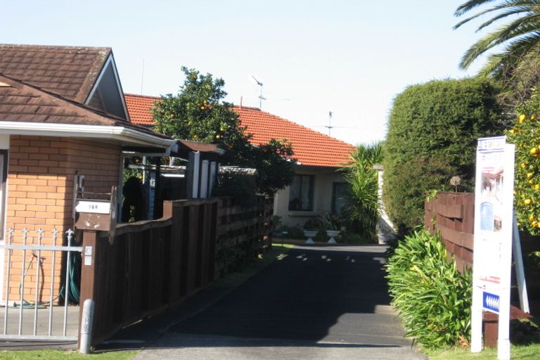Photo of property in 108 Wattle Farm Road, Wattle Downs, Auckland, 2103