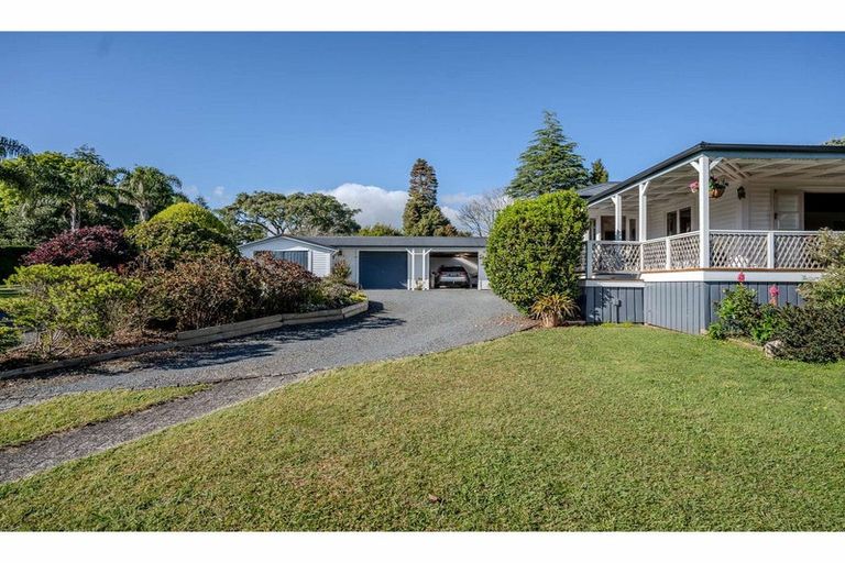 Photo of property in 27-27a Mission Road, Kerikeri, 0230