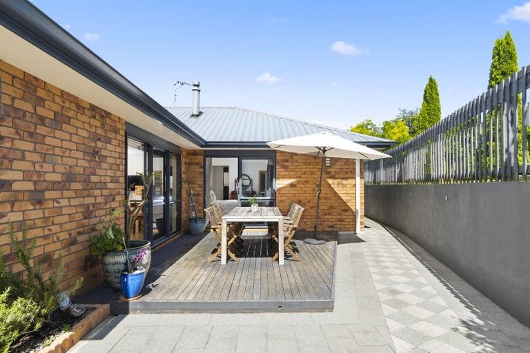 Photo of property in 16 Rosella Drive, Welcome Bay, Tauranga, 3112