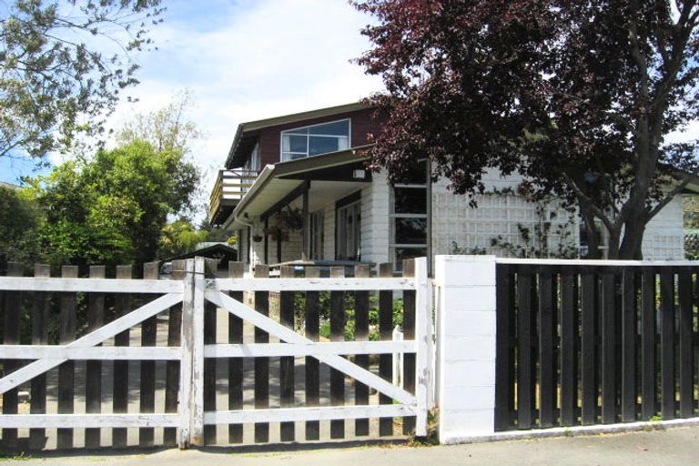Photo of property in 40 Waitikiri Drive, Parklands, Christchurch, 8083